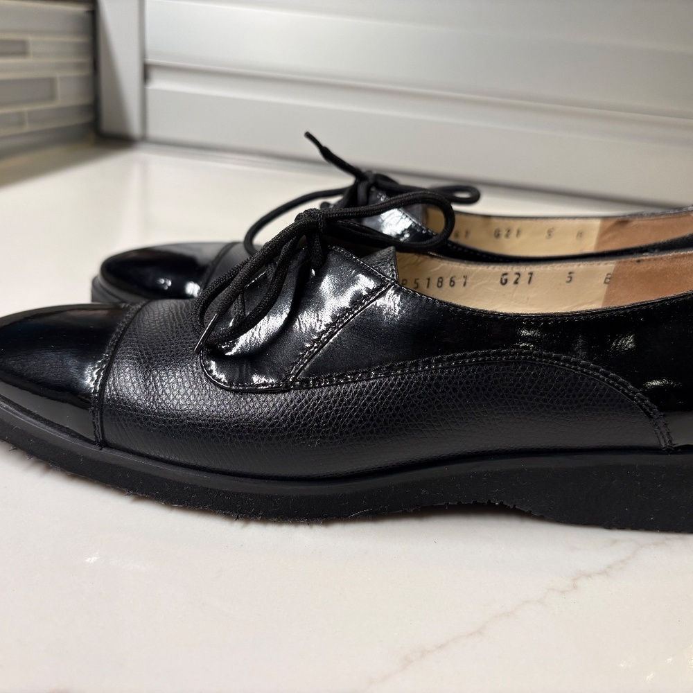 Women’s Salvatore Ferragamo Oxfords - Size 5 - Picture 4 of 8